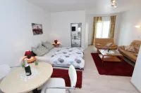 Rooms and Apartments Sally