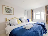 Wavertree Hotel Hotels near Dulwich