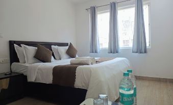 Hotel Crystel Residency