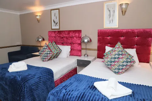 4 Sisters Inn Hotels in Epping