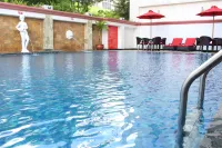 Swiss-Belhotel Tarakan - Pools