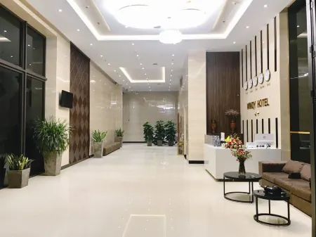Windy Hotel Quang Binh Отели рядом с достопримечательностью «Cầu Nhật Lệ 2»