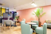 B&B Hotel Paris Porte de Châtillon Hotels in Chatillon