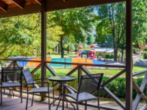 Discovery Parks - Bright Hotels in Bright