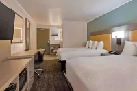 Comfort Inn Hayward - parking