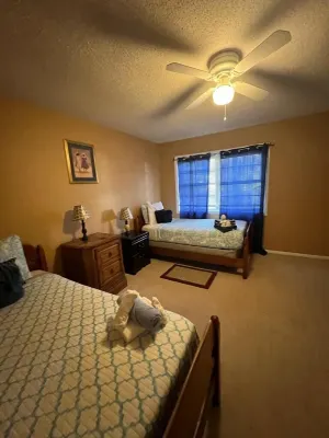 Cozy Stone Mountain Villa Hotels in Tucker