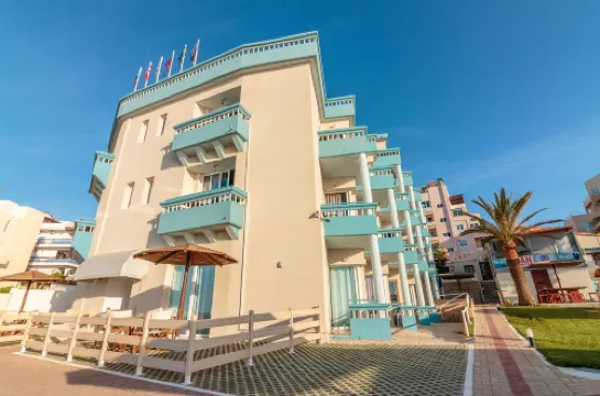 هوتل كريستينا