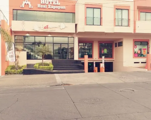 Hotel Real Zapopan Hotels near Palcco