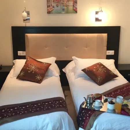 Hotel 2 Horloges