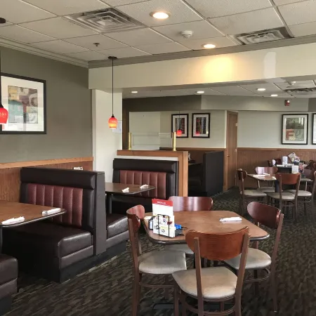 Clarion Inn & Suites - University Area