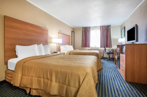 Quality Inn Ottawa Near Starved Rock State Park - 2-Star