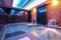 Hotel Master - Hot Tub