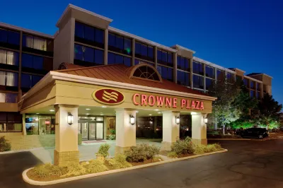 Crowne Plaza Cleveland Airport Hotels in Strongsville