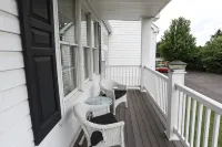 Oakmont Inn Hotel a Harmar Township