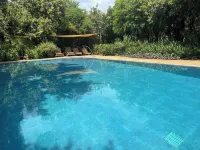 Ikweta Safari Camp - Pools