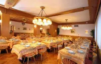 Hotel Pinzolo-Dolomiti - Morgenmad