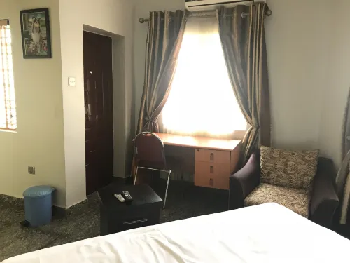 Pentagon Luxury Suites Enugu - Gym