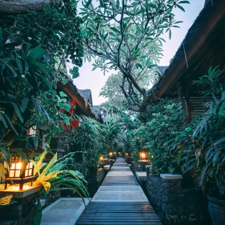Alam Candi Resort Отели рядом с достопримечательностью «Пляж Вайт-Сэнд»