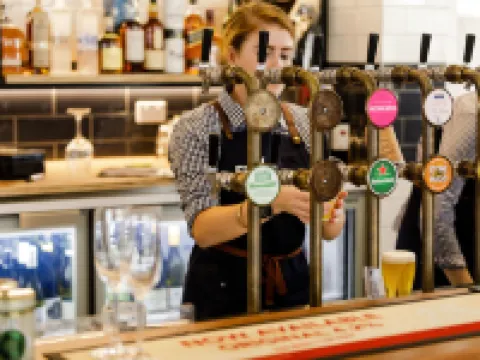 The Waterloo Bay Hotel Hotels in Wynnum