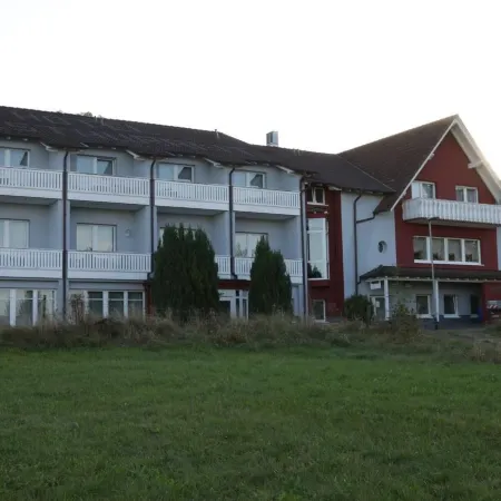 Hotel Herbstein Отели в г. Хербштайн