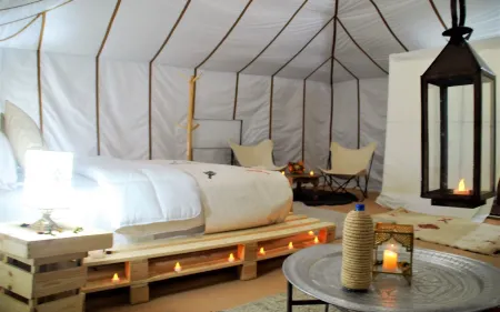 Tangerine Sky Camp Отели в г. Тисрдмин