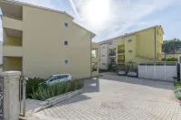 Apartments Srecko