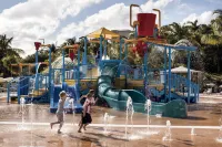 The Ritz-Carlton, Grand Cayman - familiares