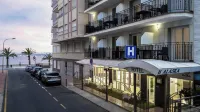 Hotel Alaska Отели в г. 