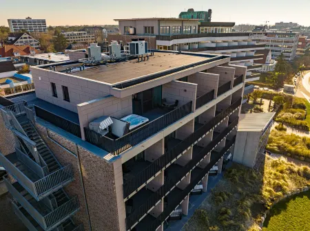 Ambassador Hotel & Spa Отели рядом с достопримечательностью «Sankt Peter Ording Beach»