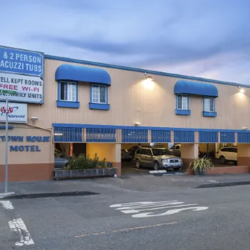 Eureka Town House Motel - Historic Old Town