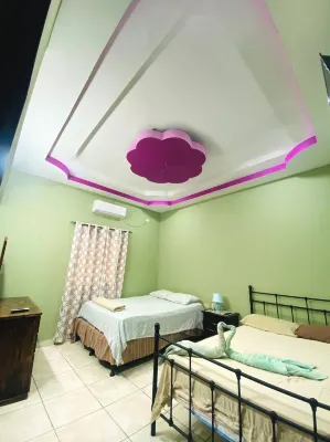 Cieneguita Beach House Hotel a 