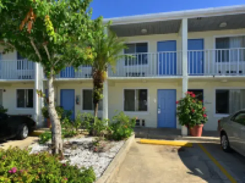 アメリカズ ベスト バリュー イン ブレーデントン サラソータ ブレーデントンのホテル