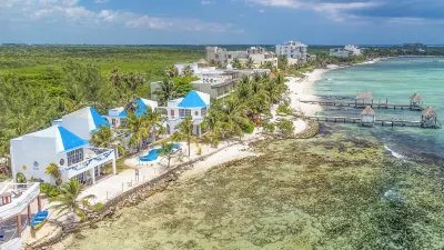 Casa Cenote Hotel Отели рядом с достопримечательностью «Casa Cenote»