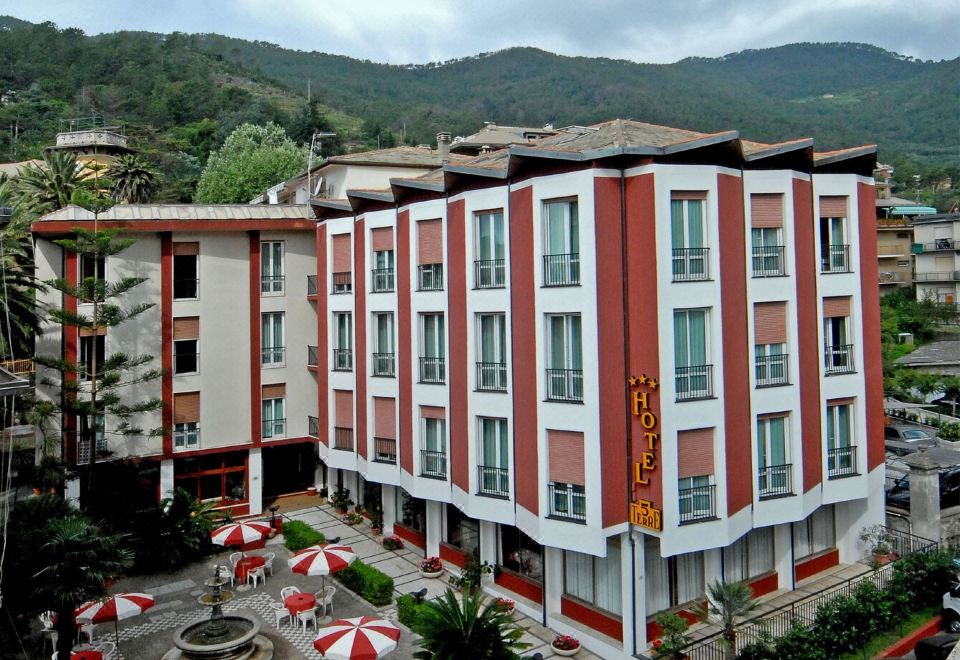 hotel overview picture