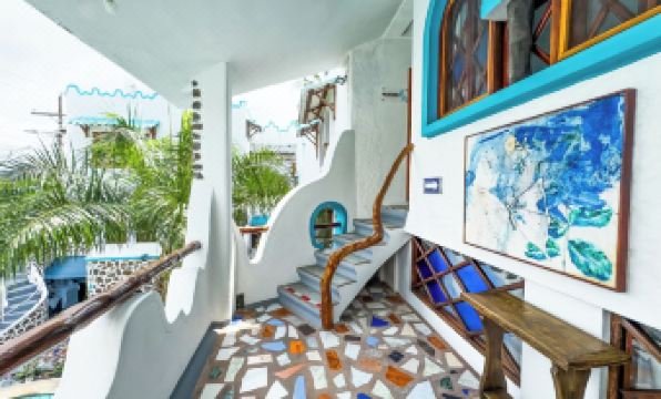 Maidith Galapagos Inn