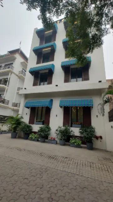 SALTSTAYZ SELECT - NEHRU PLACE & NEW FRIENDS COLONY Hotels near Okhla