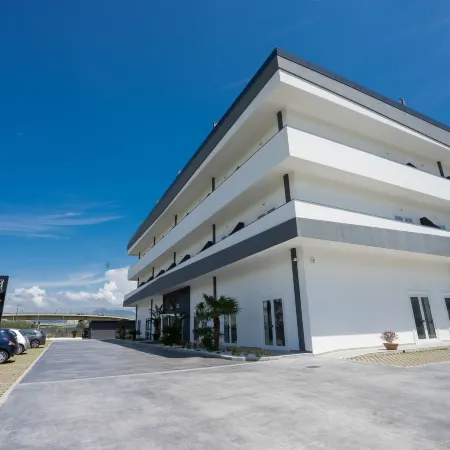 PM Hotel
