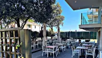 Hotel Ambra - Fronte Mare - Vicinissimi Al Centro - Frühstück