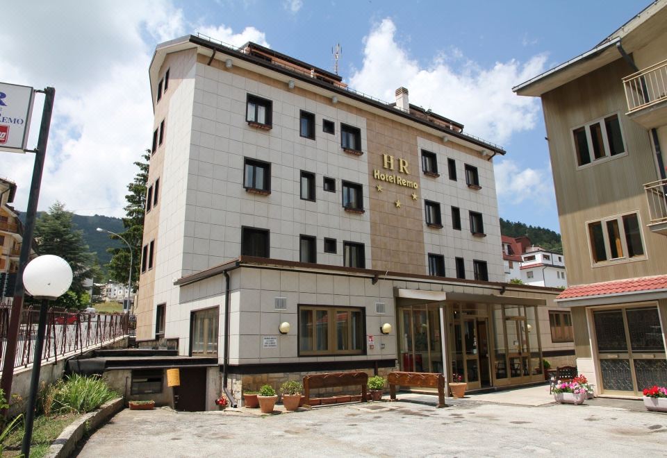 hotel overview picture