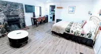 Fox n Bear Cottages Big Bear