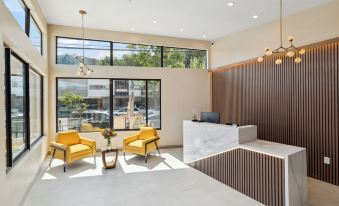 Evergreen Hotel
