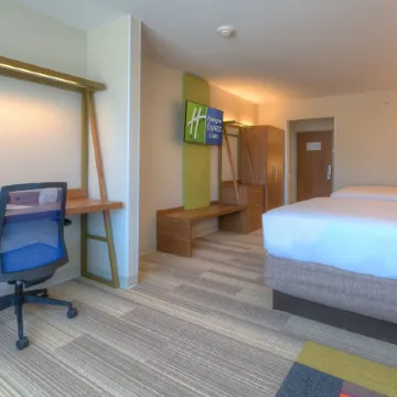 Holiday Inn Express & Suites TULSA MIDTOWN by IHG