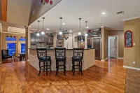 Luxury Family Getaway, Pools, Hot Tub, Playground & Sleeps Upto 18