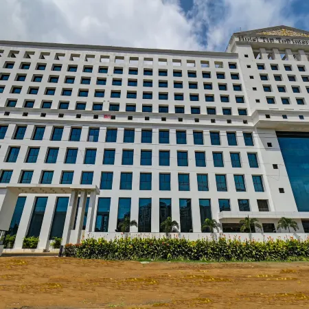Hotel TIP Top International Pune Отели рядом с достопримечательностью «Стадион «Балевади»»