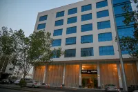 Savoye Hotel Hotels near Souq Elragaa