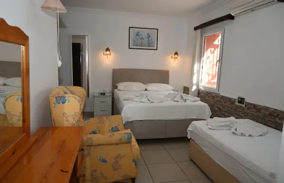 梅利斯畔絲詠酒店