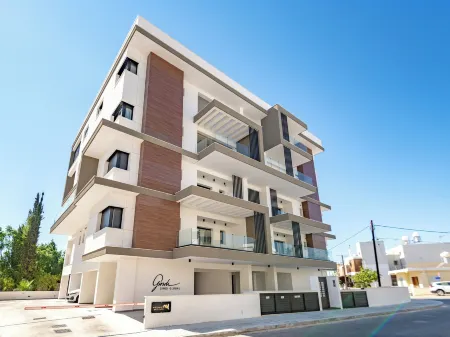 Sanders Breeze Limassol Отели в г. Меса Гитонья