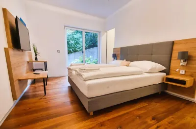 Mountains and Lakes - Villa Gaumberg Hotels in 