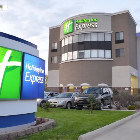 Holiday Inn Express WATERLOO-CEDAR FALLS by IHG