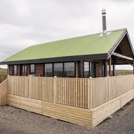 Black Beach Cottage Hotels in Olfus